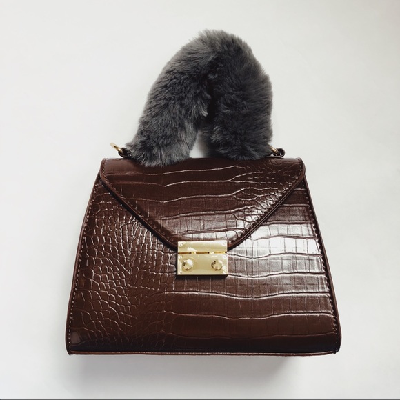 🆕Estella Brown Vegan Faux Fur Top Handle Bag - Picture 2 of 8